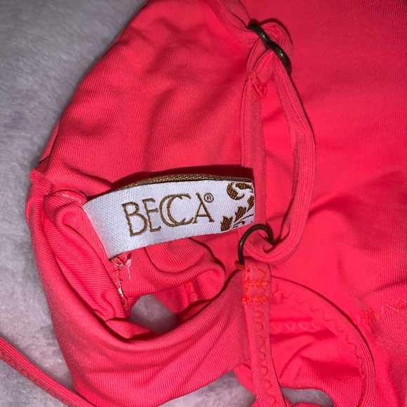 BECCA coral one piece - Picture 3 of 3